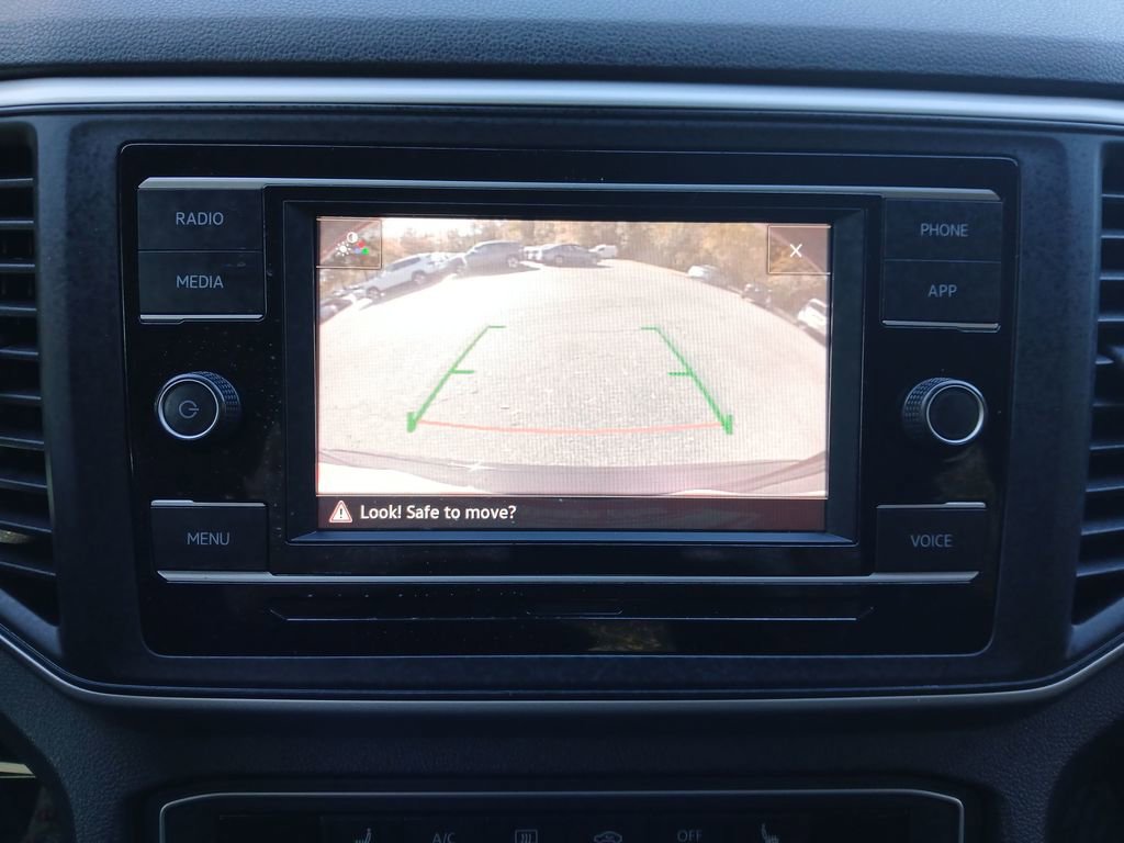 Used 2022 Volkswagen Atlas Cross Sport SE image 21