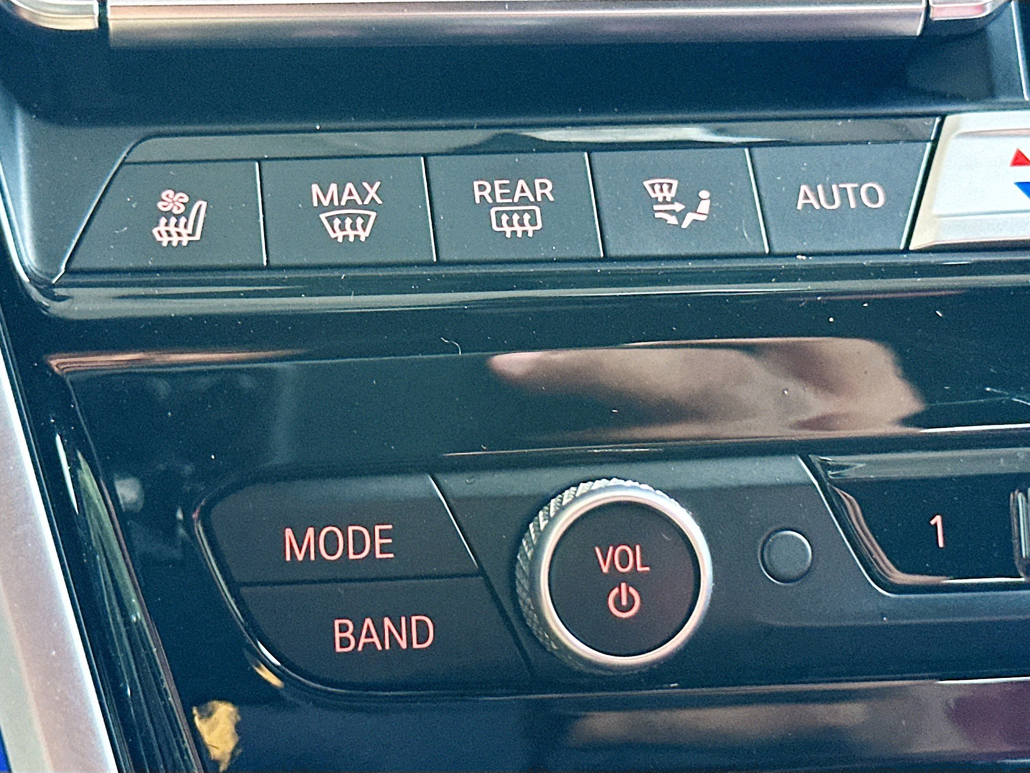 Certified 2024 BMW M850i Gran Coupe xDrive w/ Driving Assistance Package image 21