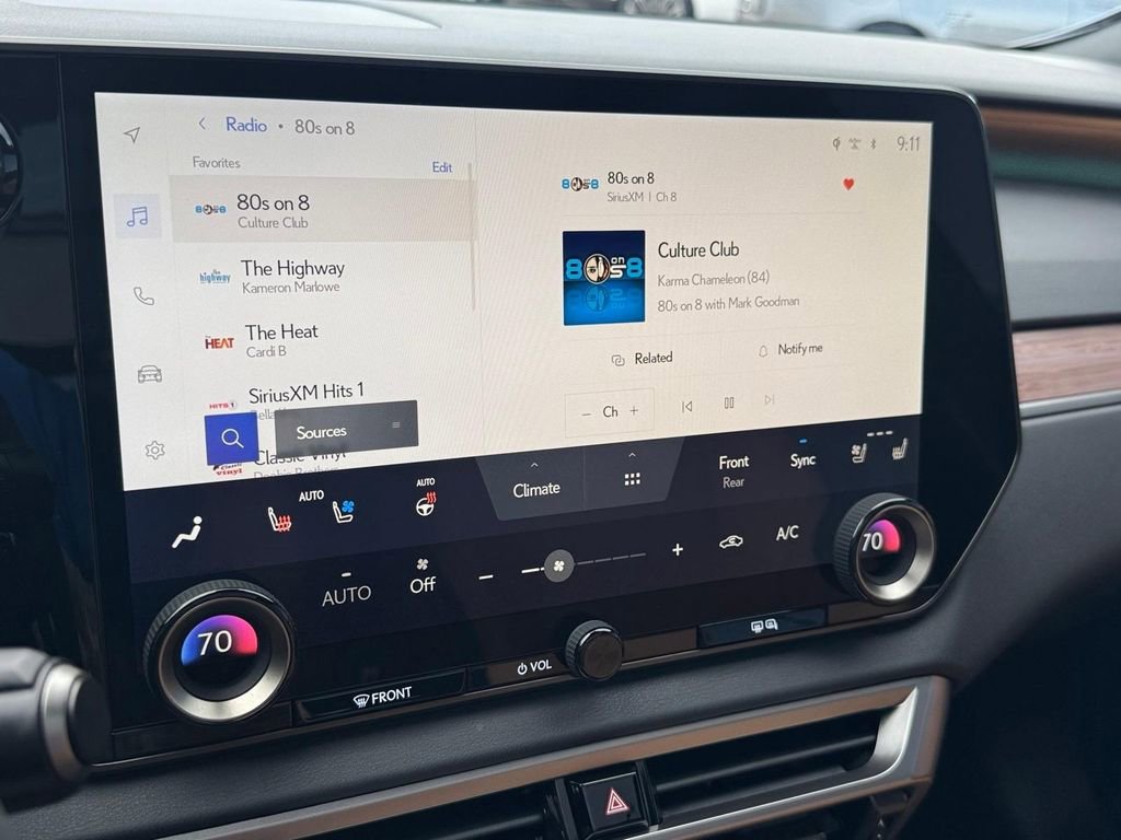 Used 2025 Lexus RX 350 Premium Plus w/ Convenience Package AWD/4WD image 19