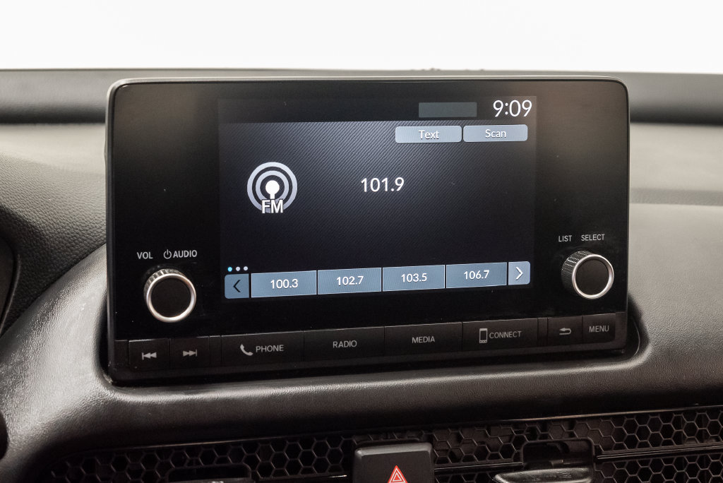 Used 2025 Honda HR-V LX image 18