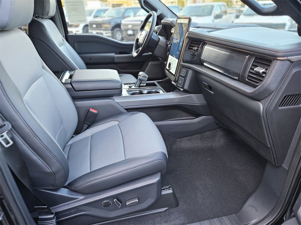 New 2025 Ford F150 Lightning Lariat image 11