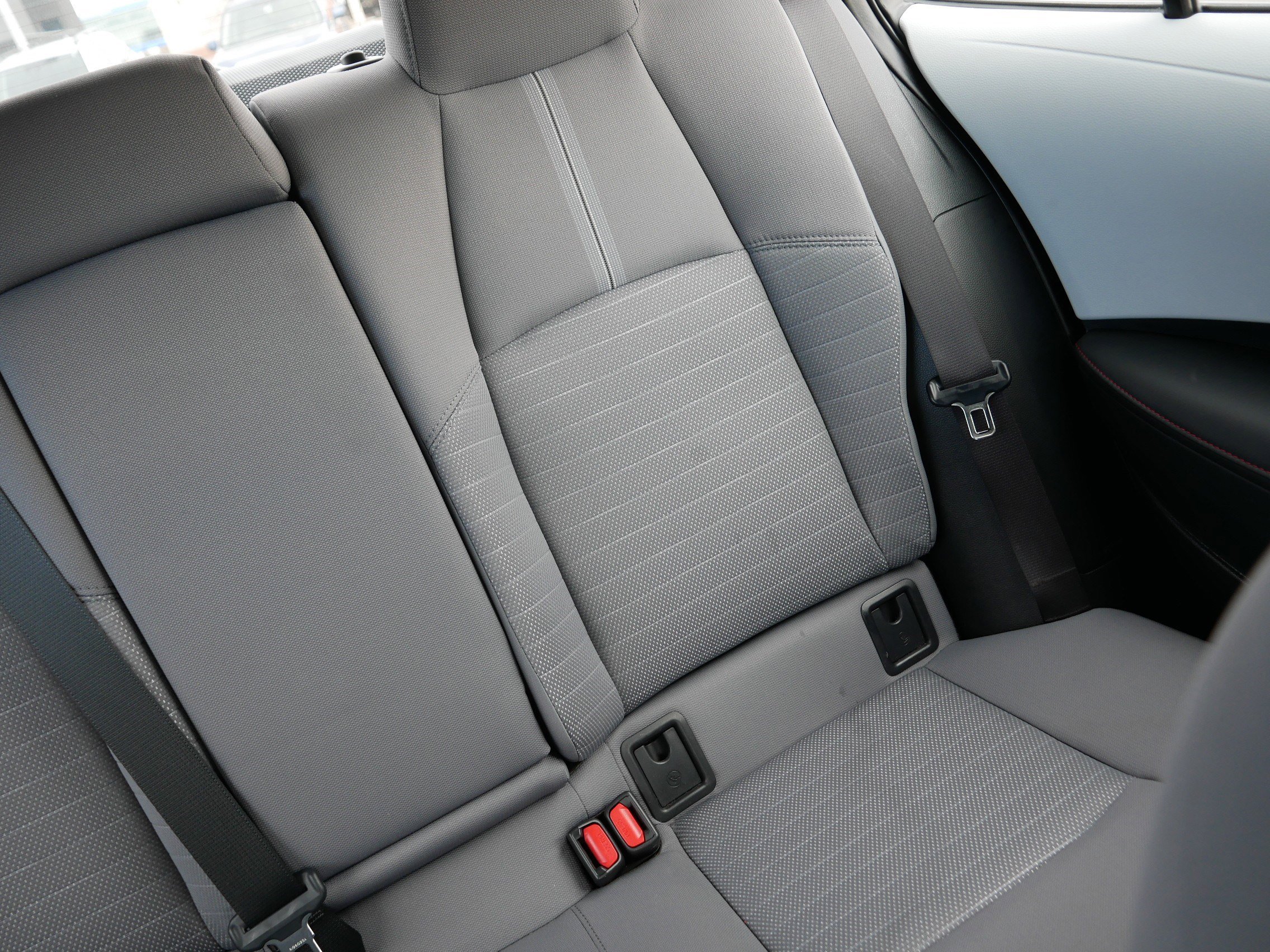 Used 2023 Toyota Corolla SE w/ SE Premium Package image 14