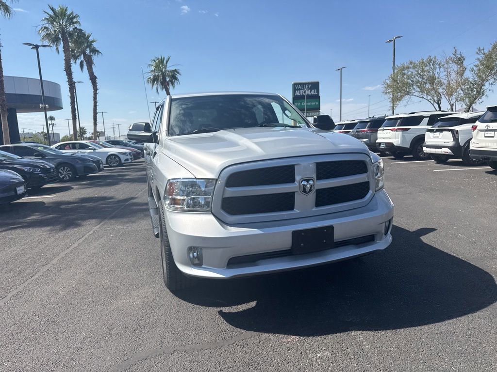 Used 2019 RAM 1500 Express w/ Express Value Package AWD/4WD image 3