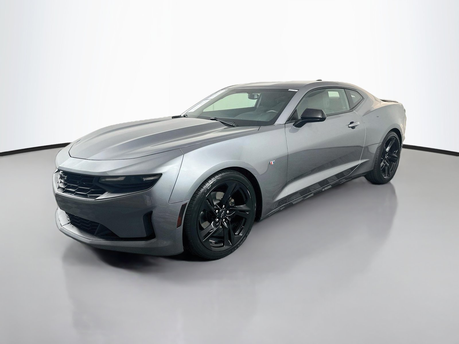 Used 2022 Chevrolet Camaro LT RWD image 3