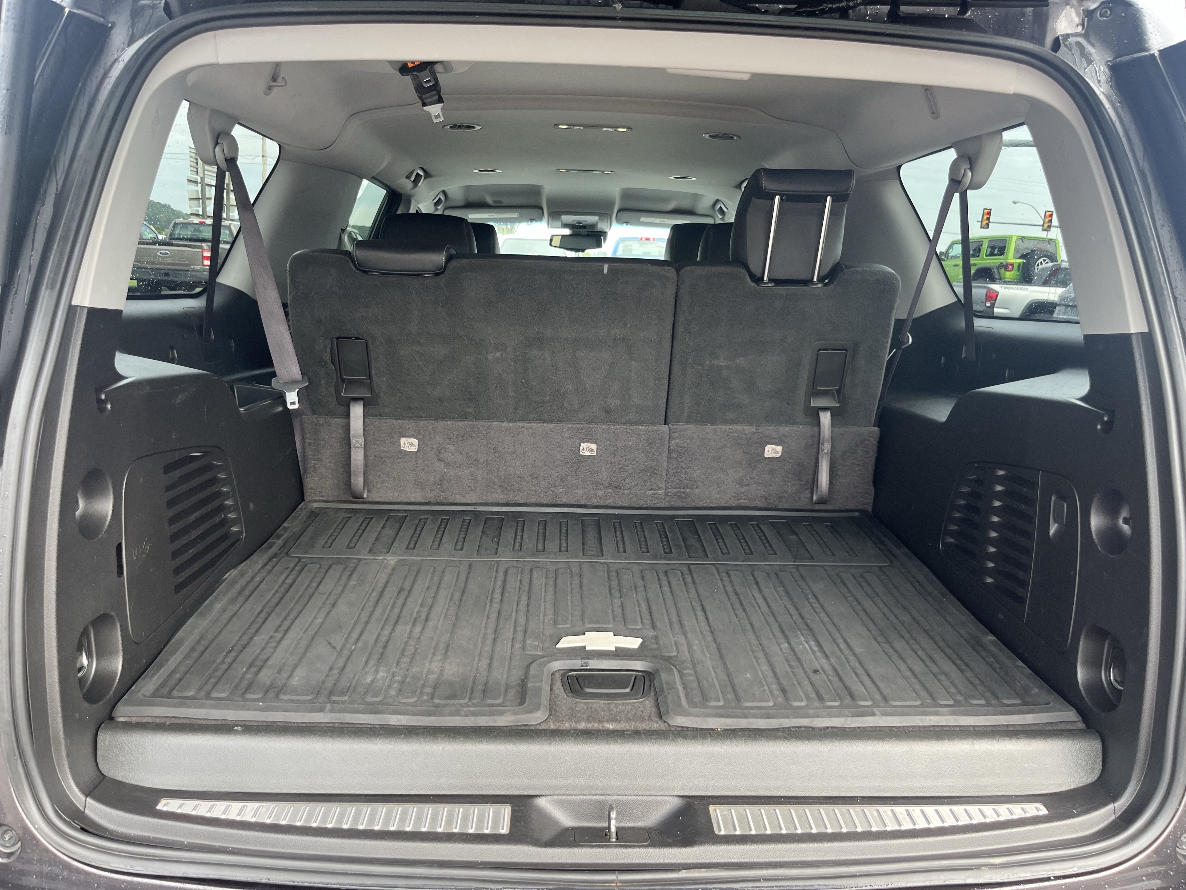 Used 2016 Chevrolet Suburban LT AWD/4WD image 7
