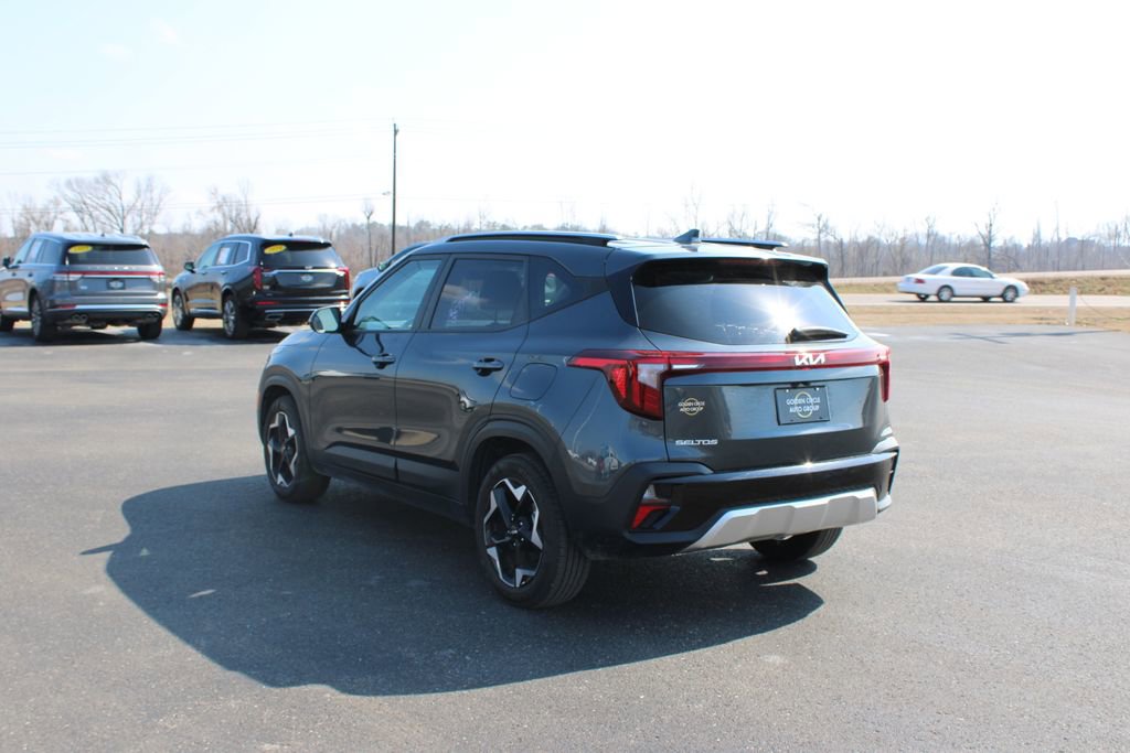 Used 2025 Kia Seltos S image 7