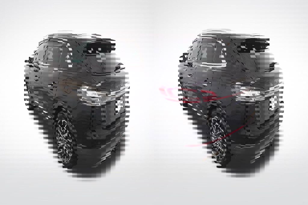 Used 2020 Lincoln Nautilus Reserve w/ Equipment Group 201A image 3