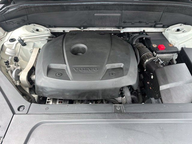 Used 2018 Volvo XC90 T6 Momentum w/ Convenience Package AWD/4WD image 33