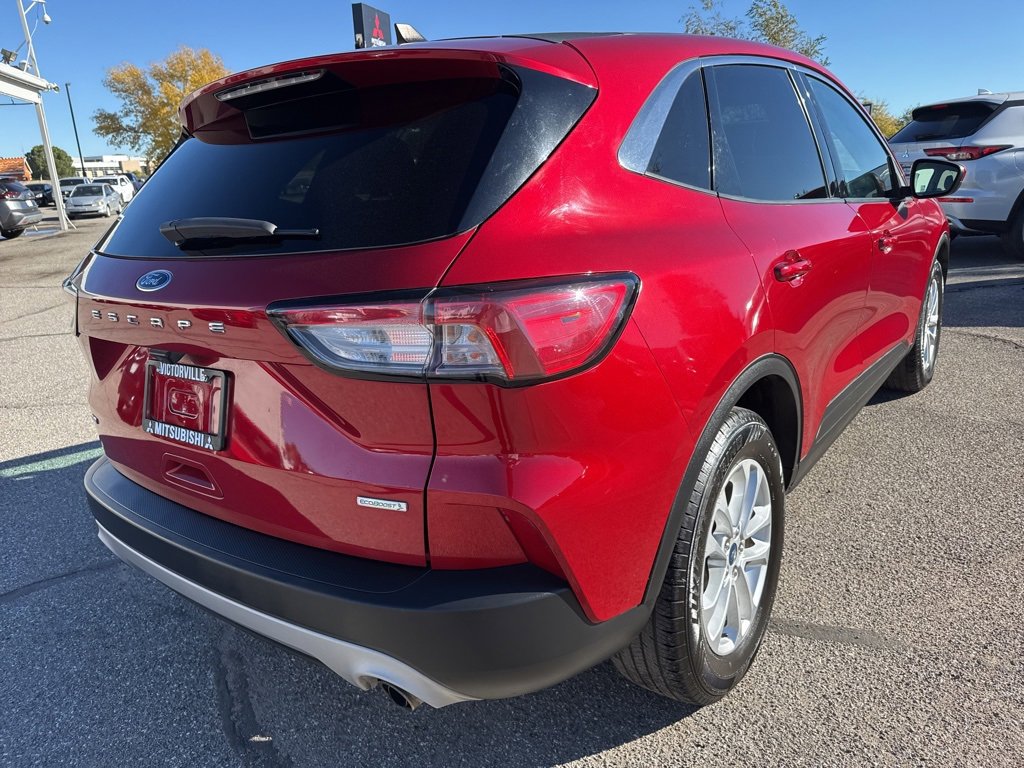 Used 2020 Ford Escape SE image 7