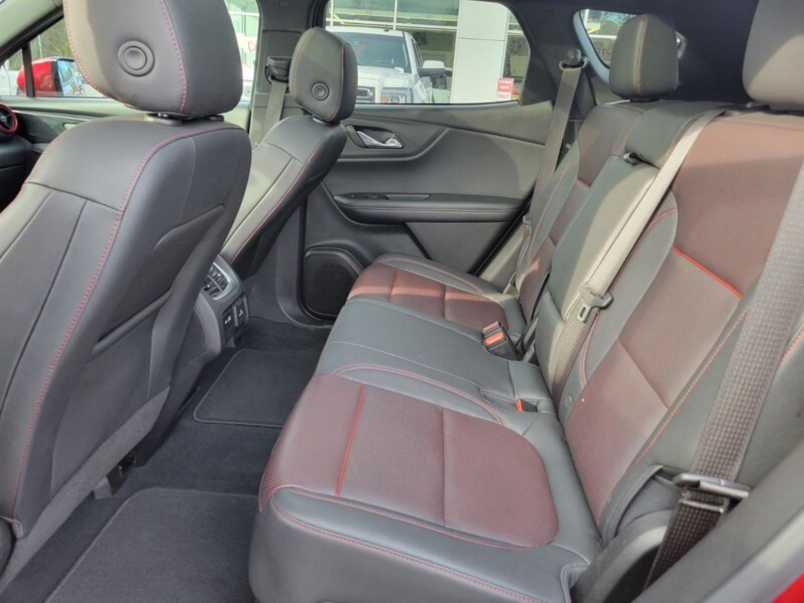 Used 2022 Chevrolet Blazer RS w/ Enhanced Convenience Package FWD image 29