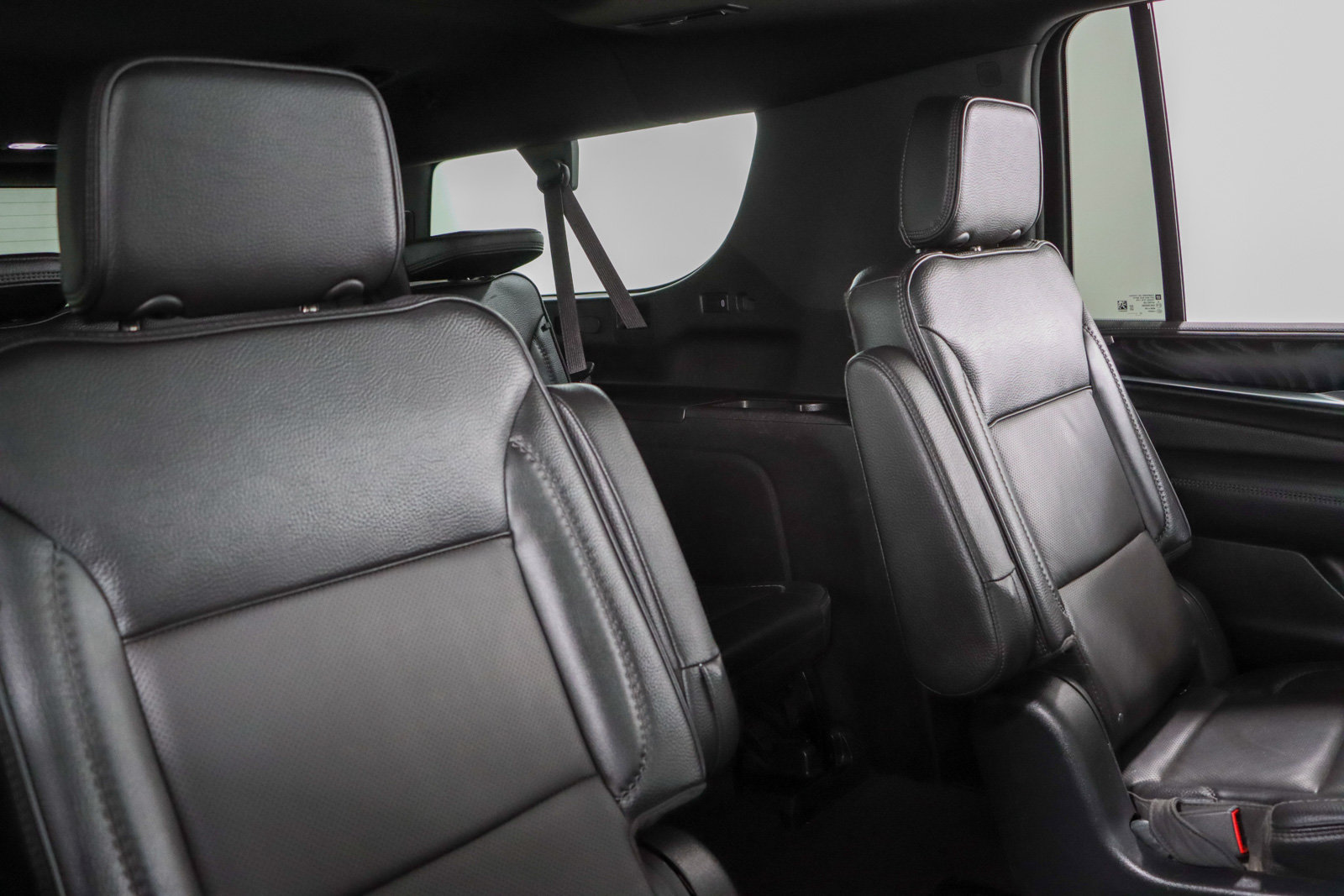 Used 2023 GMC Yukon XL Denali AWD/4WD image 32