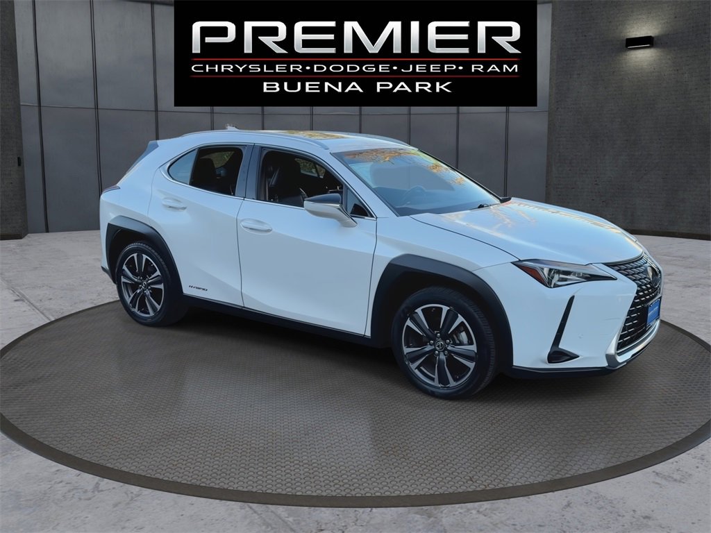 Used 2020 Lexus UX 250h w/ Premium Package image 2