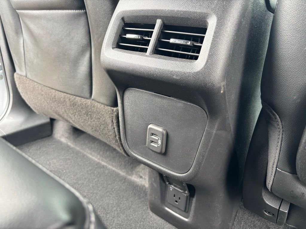 Used 2022 GMC Terrain SLT w/ Elevation Edition image 21