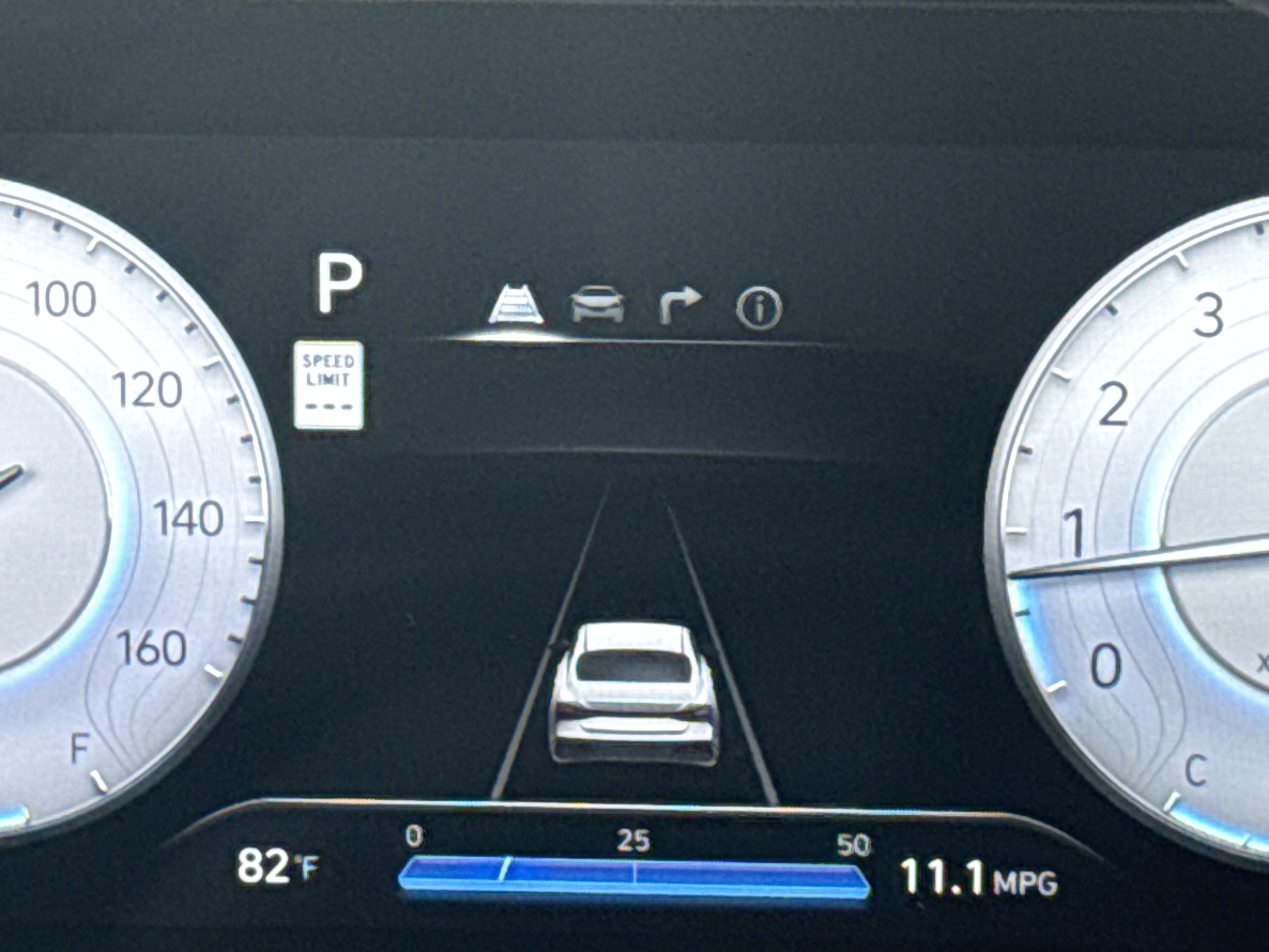 Used 2025 Hyundai Elantra Limited FWD image 20