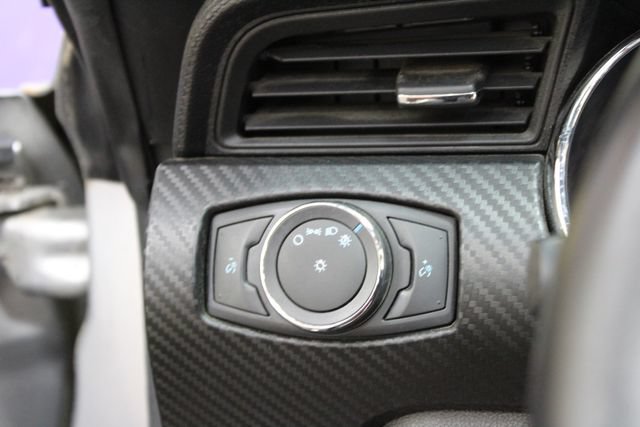 Used 2016 Ford Mustang Convertible RWD image 14