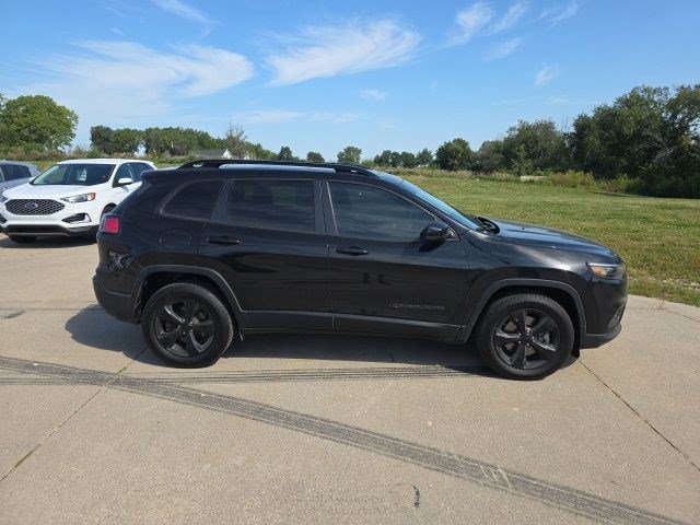 Certified 2019 Jeep Cherokee Latitude Plus AWD/4WD image 9