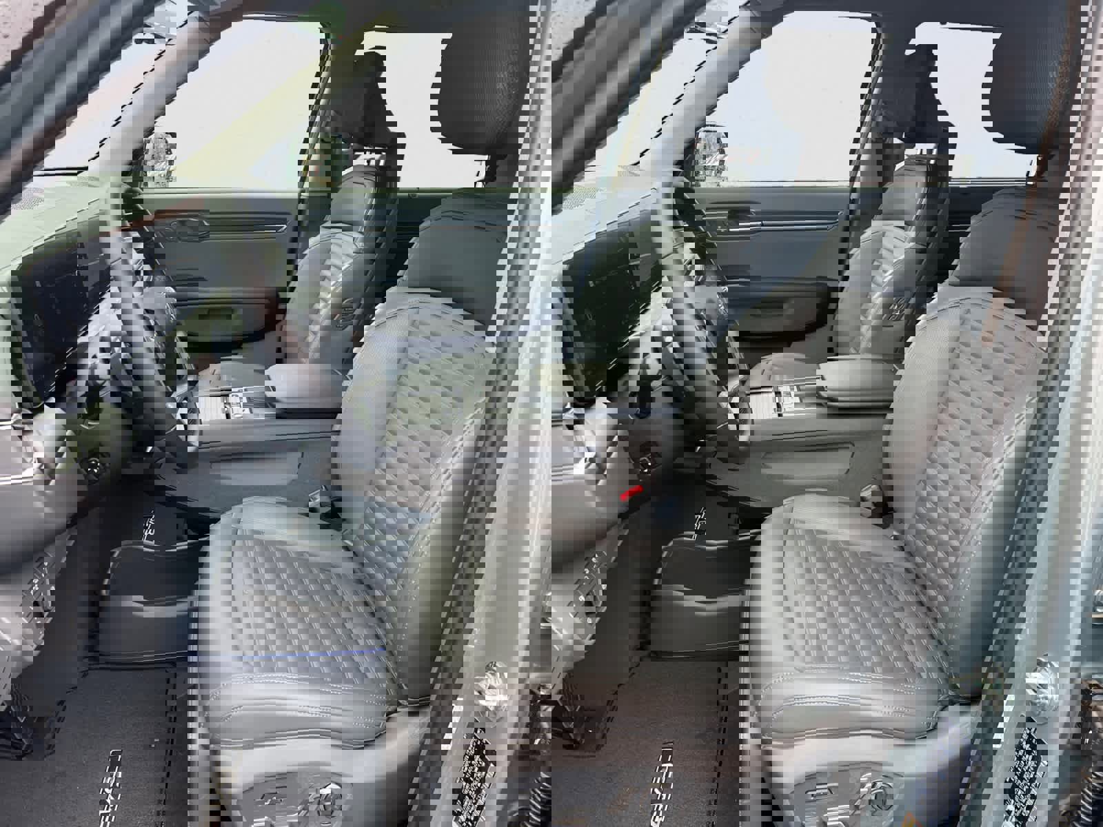 Certified 2024 Kia EV9 Land image 17