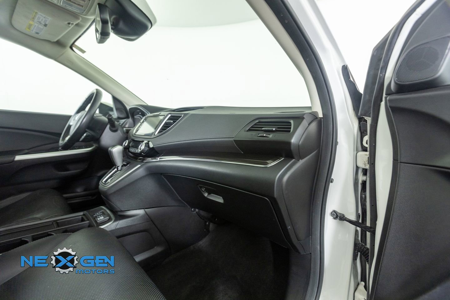 Used 2016 Honda CR-V Touring image 38