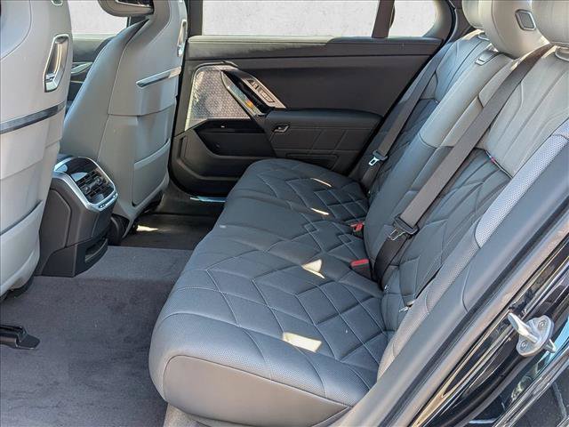 New 2026 BMW i7 xDrive60 w/ Executive Package AWD/4WD image 17