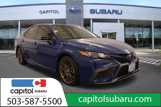 Used 2023 Toyota Camry SE image 1