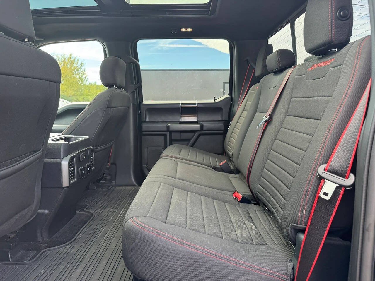 Used 2018 Ford F150 XLT w/ Equipment Group 302A Luxury AWD/4WD image 13