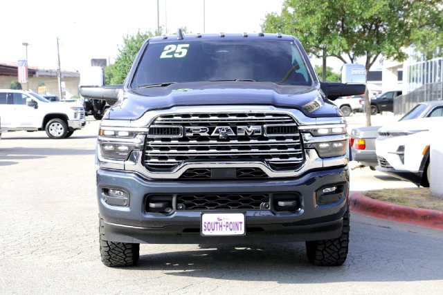 Used 2025 RAM 2500 Limited AWD/4WD image 9