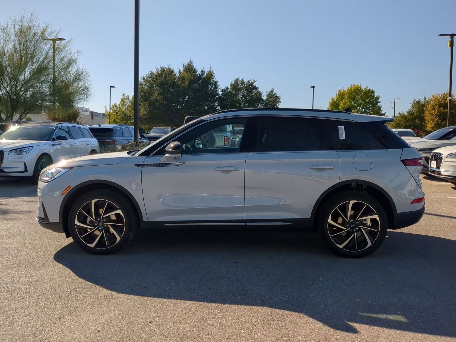 New 2026 Lincoln Corsair Reserve image 6