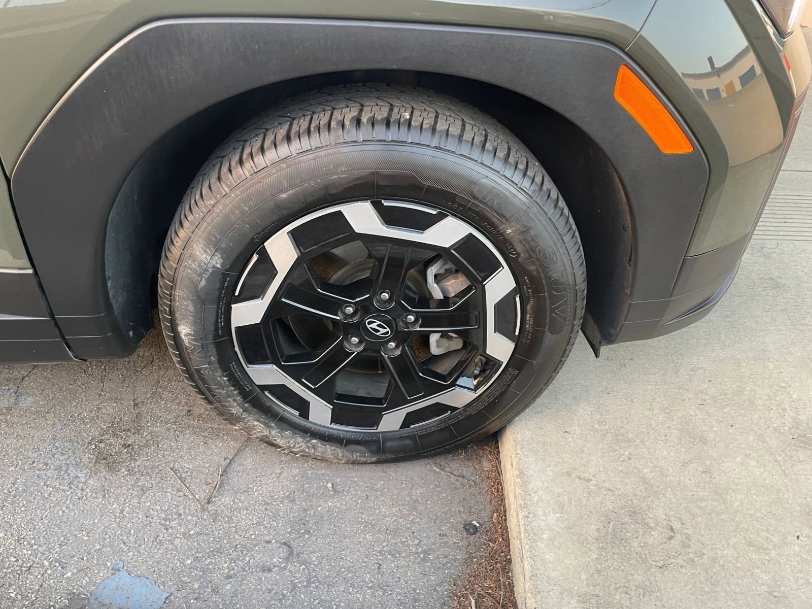 Used 2025 Hyundai Santa Fe SEL image 30