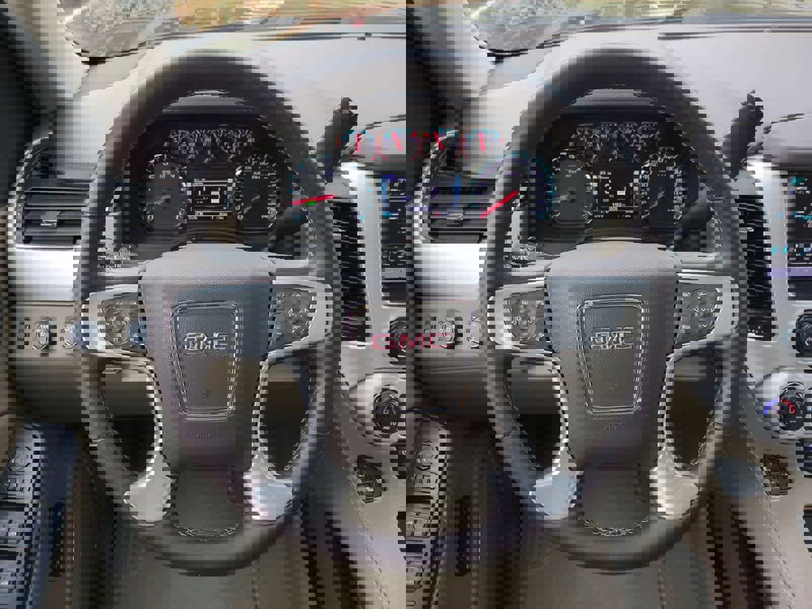 Used 2020 GMC Yukon XL SLT w/ Open Road Package image 26