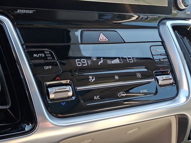 Used 2023 Kia Sorento SX image 17