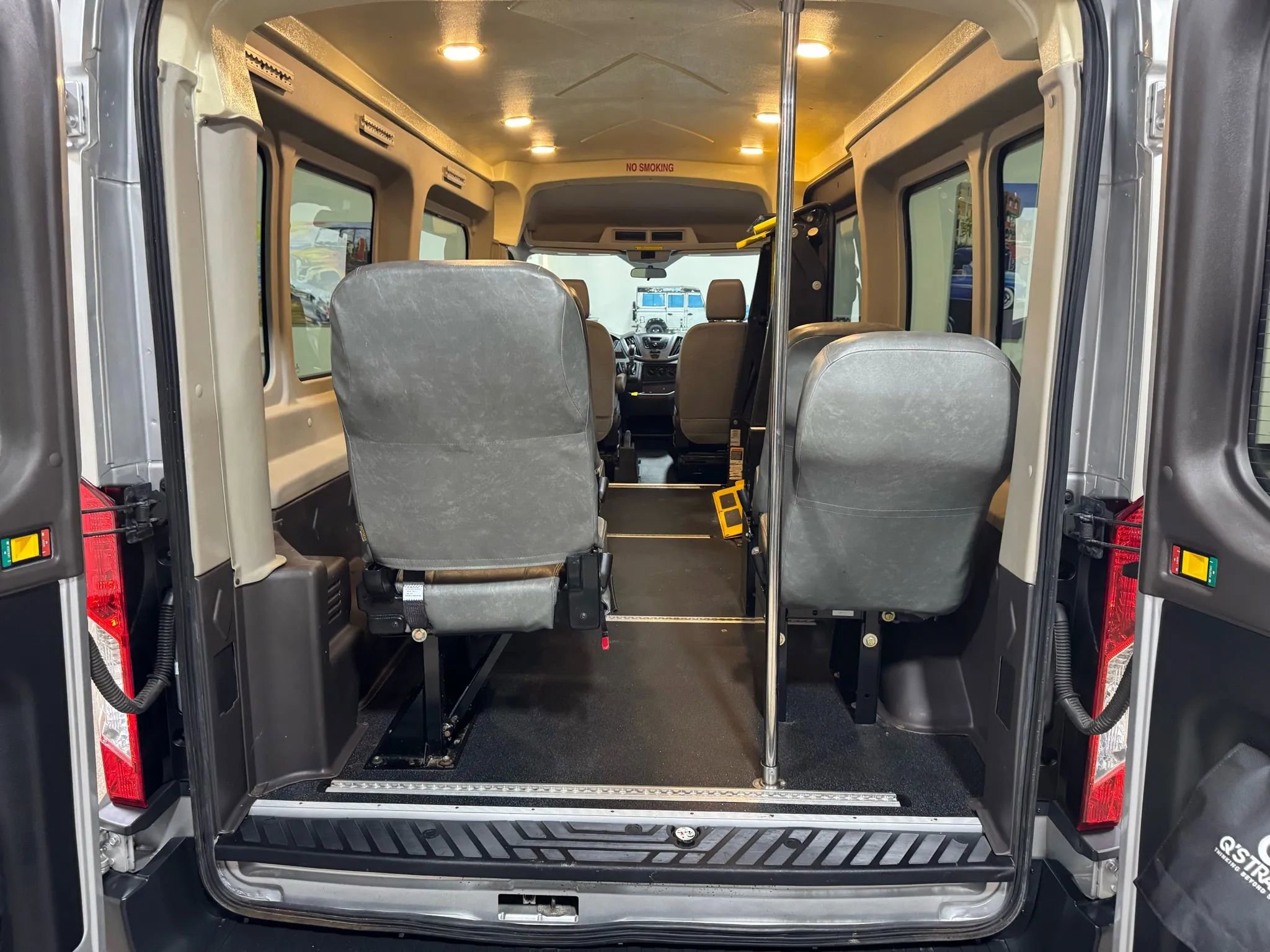 Used 2015 Ford Transit 350 148 Medium Roof image 27