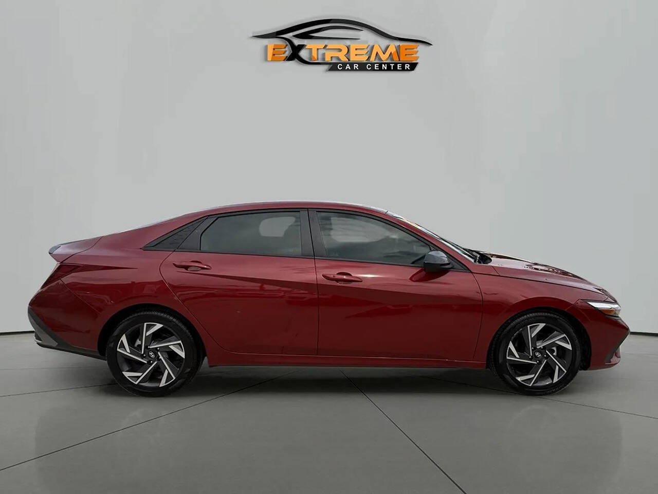 Used 2025 Hyundai Elantra Sport FWD image 7