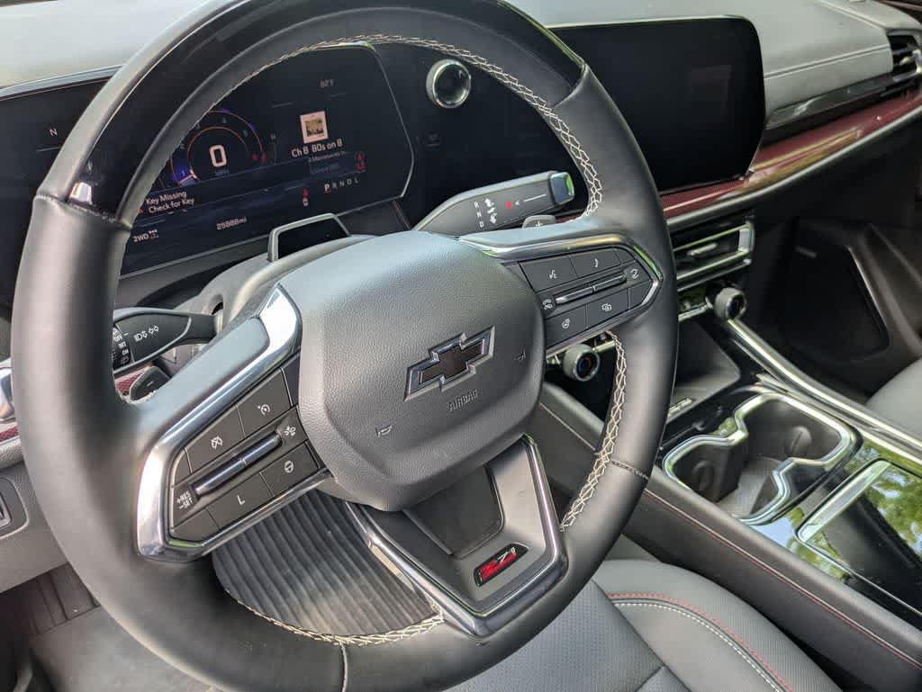 Used 2025 Chevrolet Traverse Z71 w/ Enhanced Driving Package AWD/4WD image 8