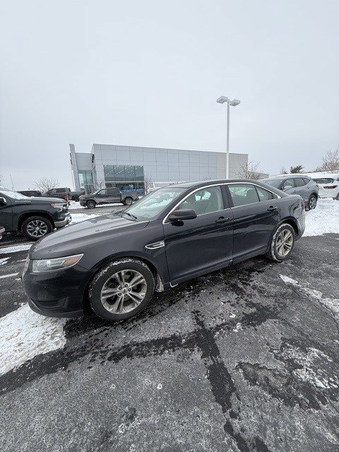 Used 2018 Ford Taurus SE image 18