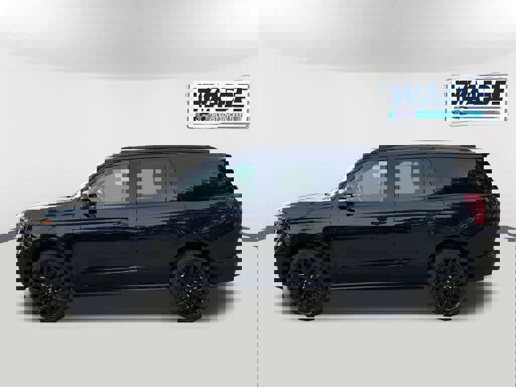 New 2026 Ford Expedition Platinum w/ Stealth Performance Package image 8