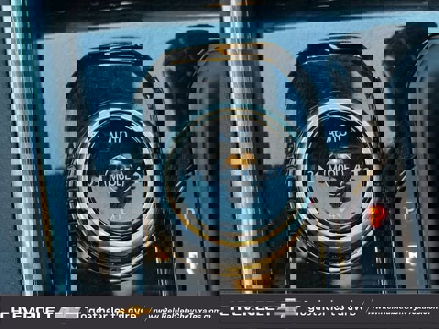 Certified 2025 GMC Canyon AT4 w/ LPO, Off Road Lift Package image 21