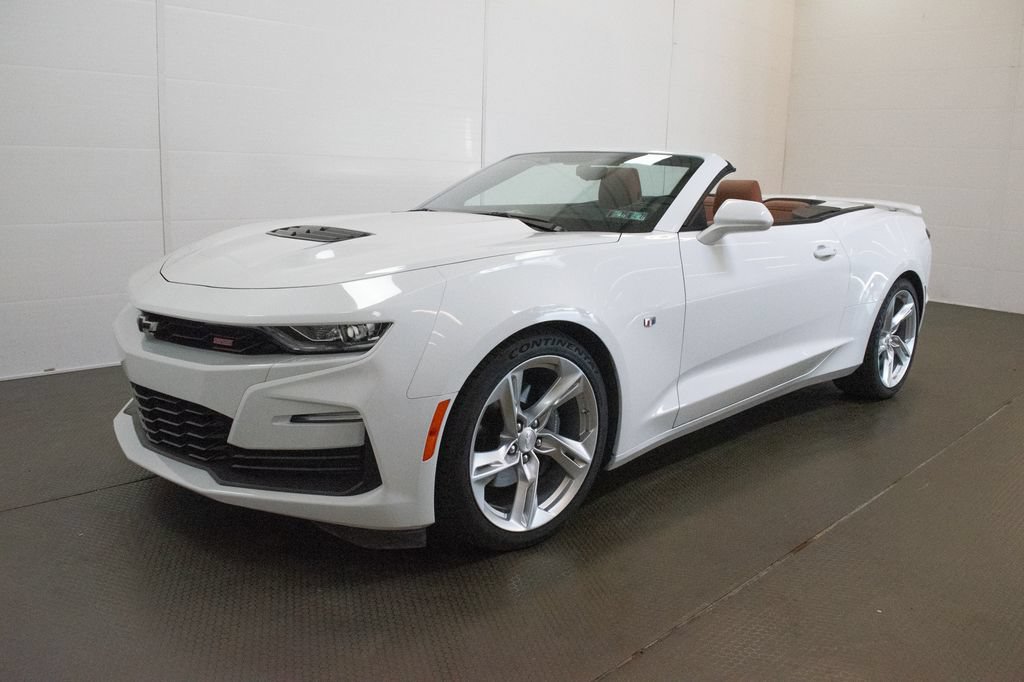 Used 2021 Chevrolet Camaro SS RWD image 8