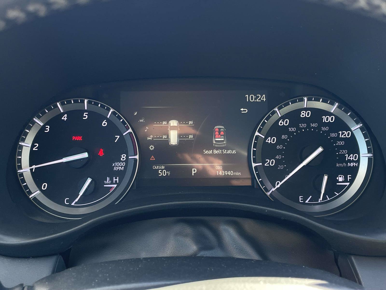 Used 2020 Toyota Highlander XLE FWD image 14