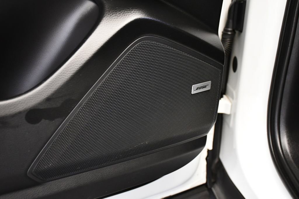 Used 2022 Porsche Cayenne image 38