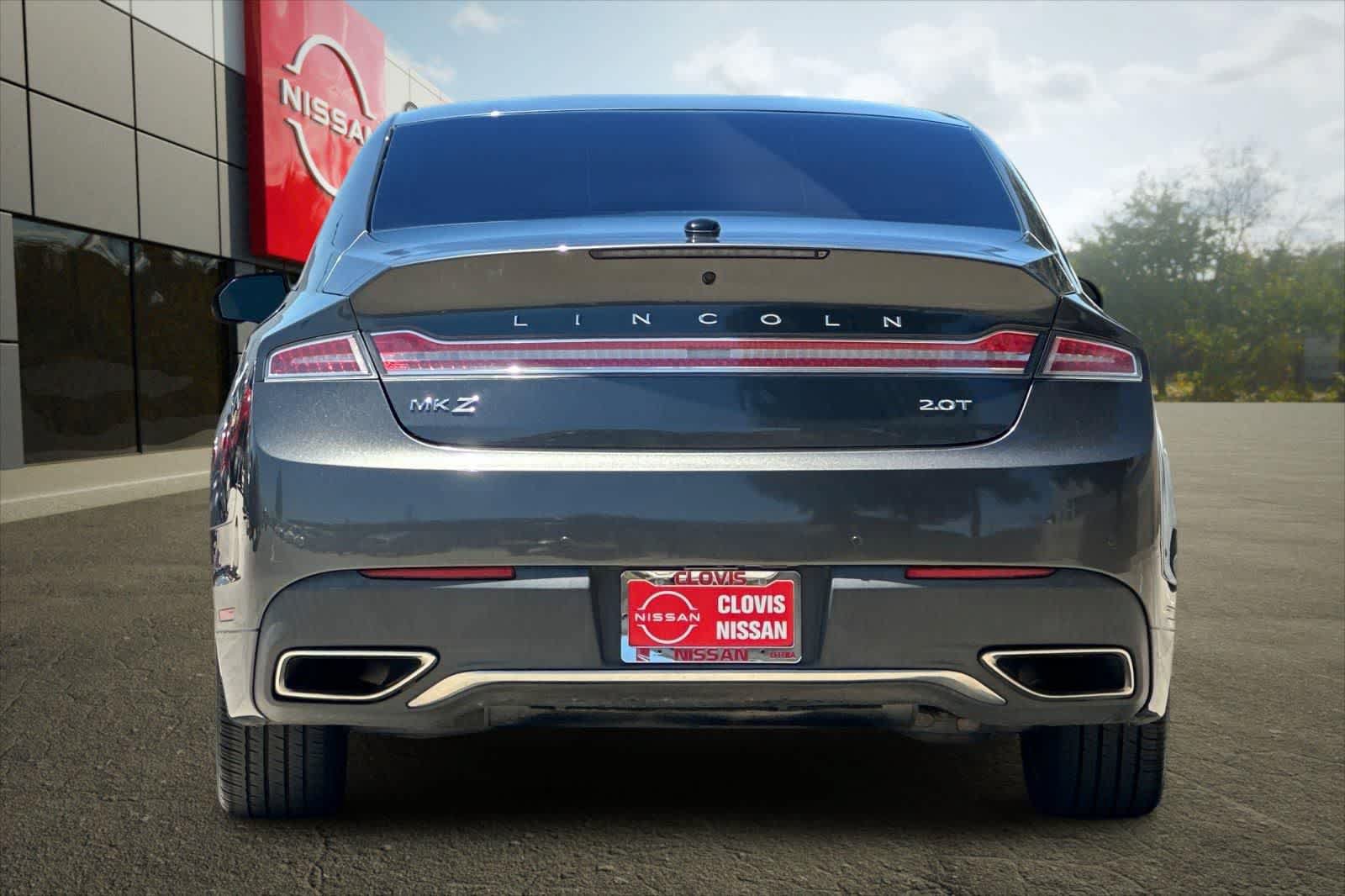 Used 2017 Lincoln MKZ Reserve FWD image 8