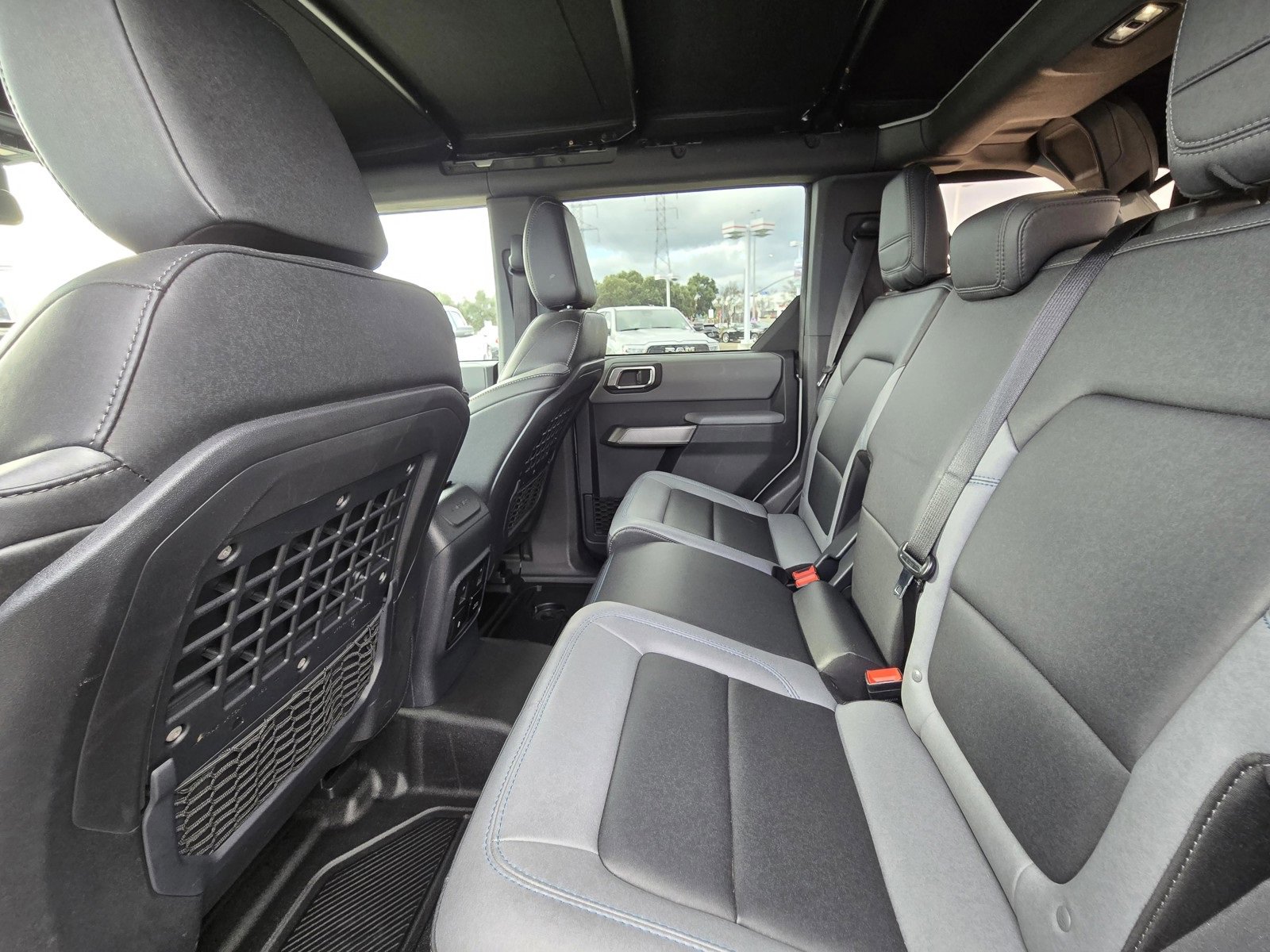 Used 2023 Ford Bronco Black Diamond image 10