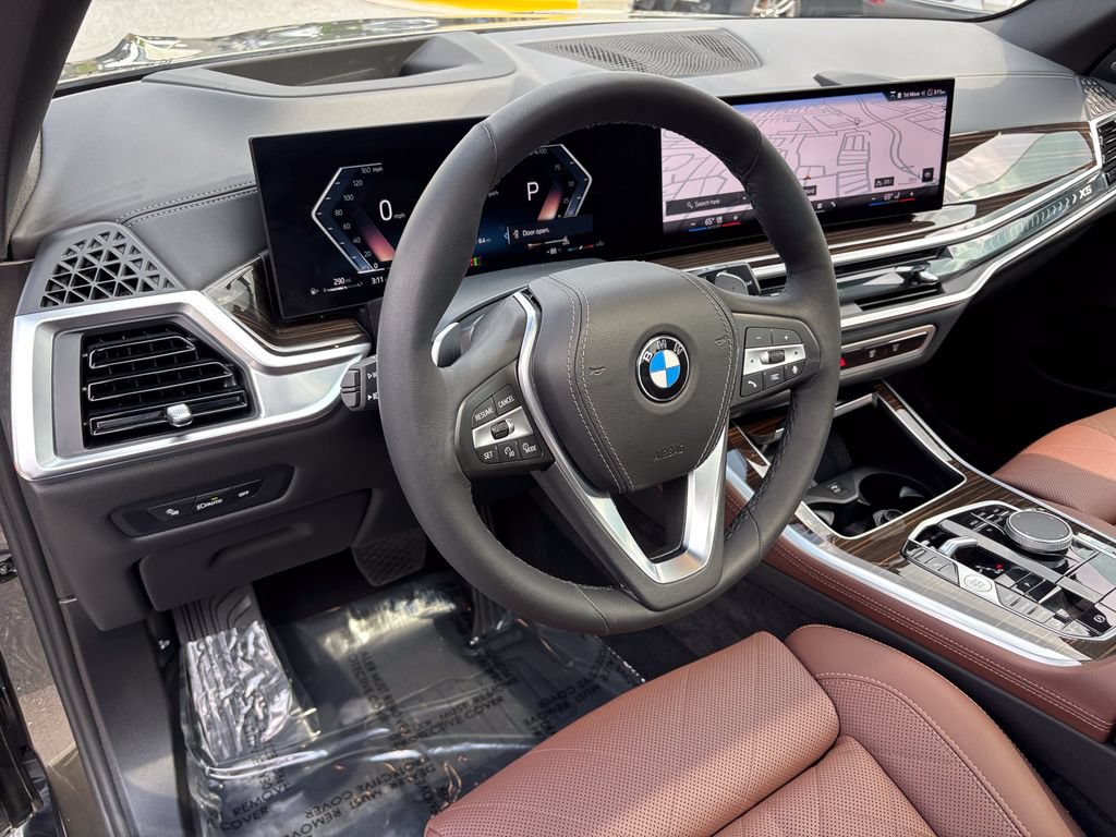 Used 2026 BMW X5 xDrive40i AWD/4WD image 17