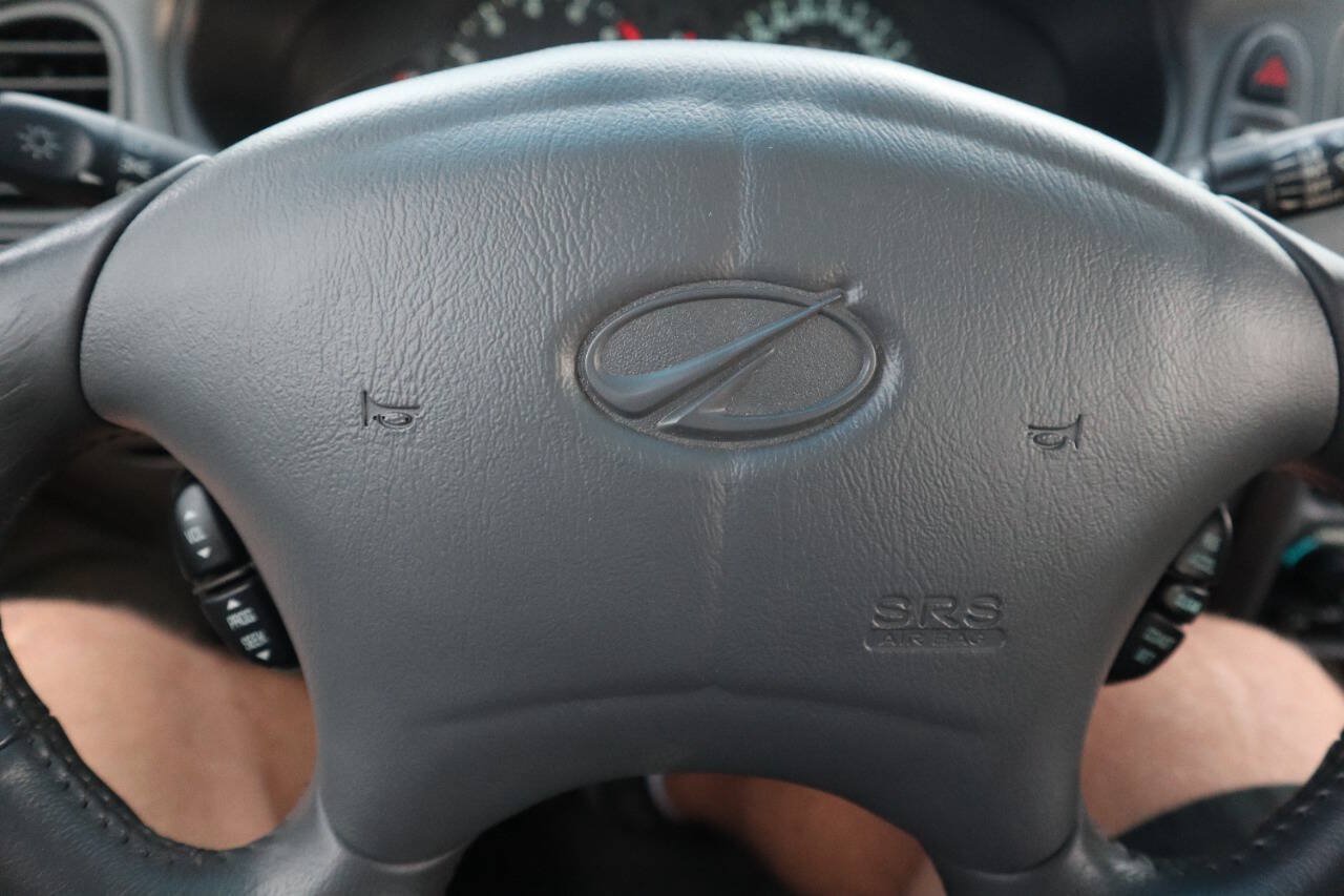 Used 1998 Oldsmobile Intrigue GL FWD image 33