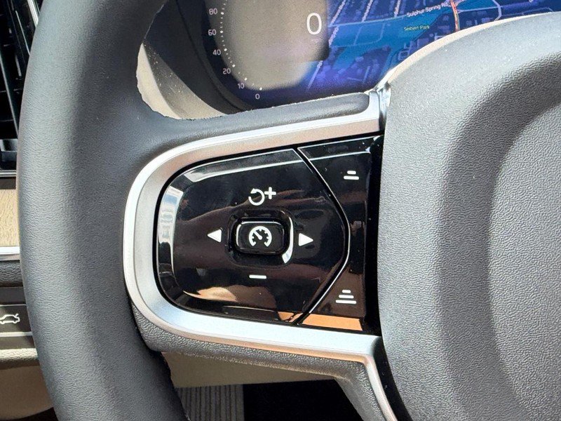 New 2026 Volvo XC60 T8 Plus w/ Protection Package Premier AWD/4WD image 11