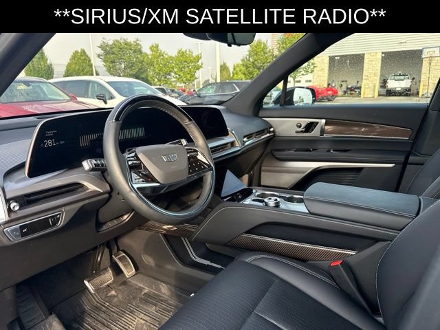 Used 2026 Cadillac Vistiq Sport AWD/4WD image 16