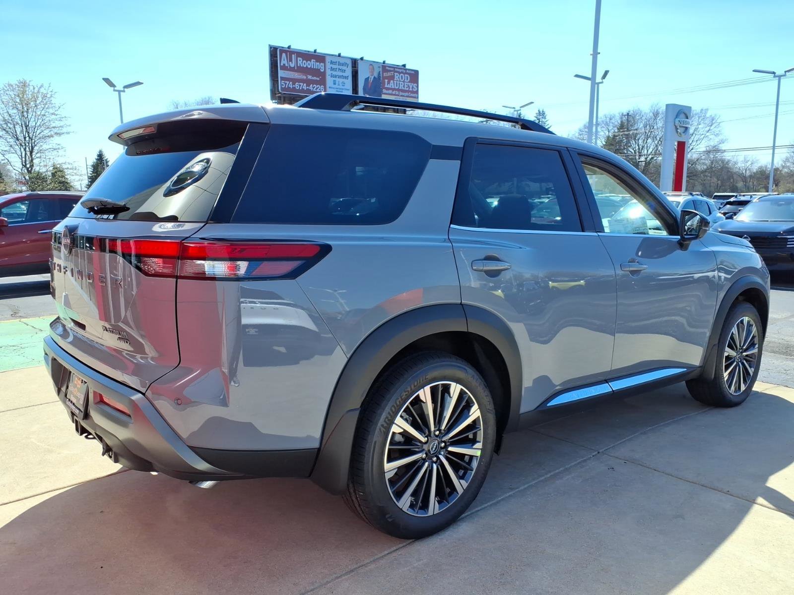 New 2026 Nissan Pathfinder Platinum AWD/4WD image 10