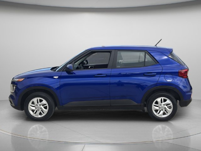 Used 2024 Hyundai Venue SE FWD image 3