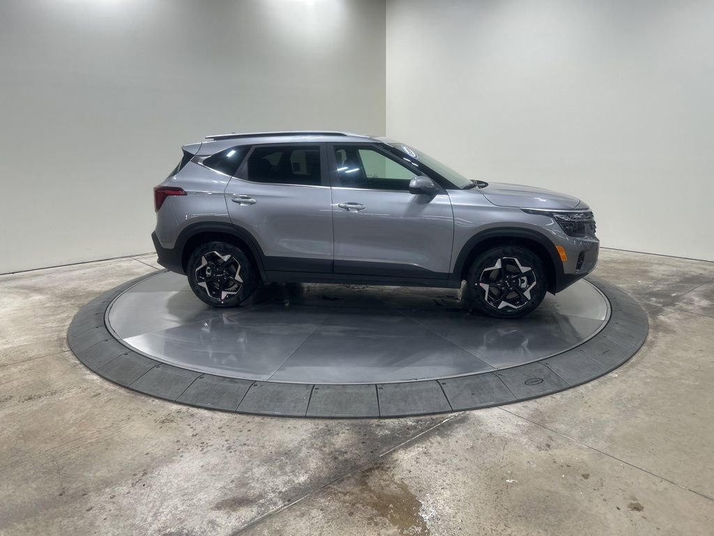 New 2026 Kia Seltos EX image 4