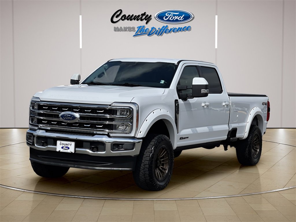 Used 2023 Ford F250 Lariat image 2