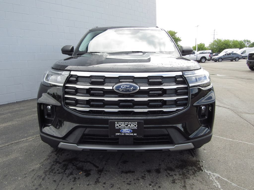 New 2026 Ford Explorer Active w/ Active Comfort Package AWD/4WD image 3